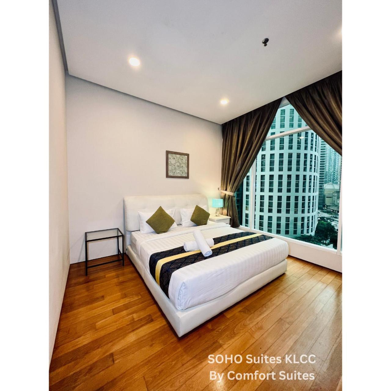 Soho Suites Klcc By Comfort Suites Куала Лумпур Екстериор снимка