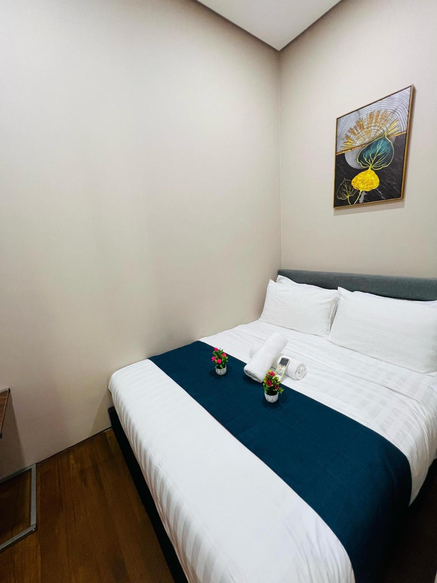 Soho Suites Klcc By Comfort Suites Куала Лумпур Екстериор снимка