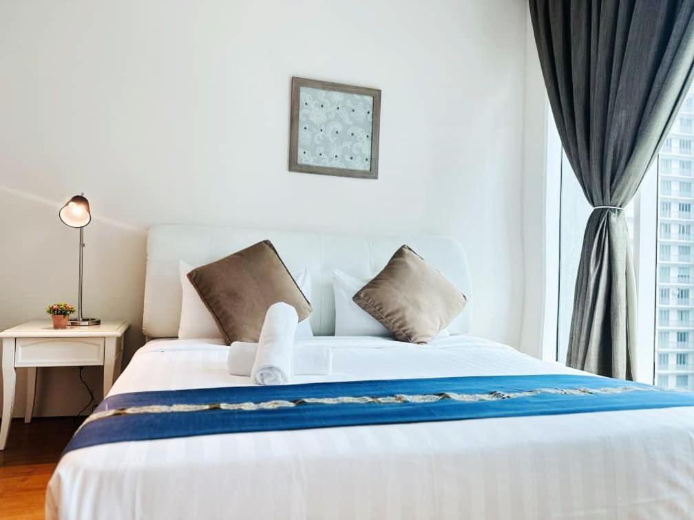 Soho Suites Klcc By Comfort Suites Куала Лумпур Екстериор снимка